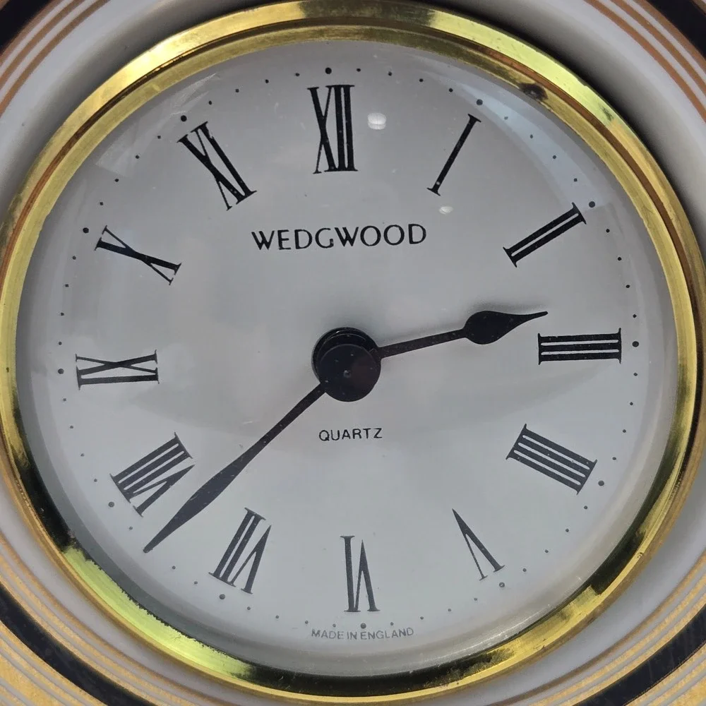 Wedgwood Clio Bone China Quartz Mantel Clock Made In England 1992 Floral
